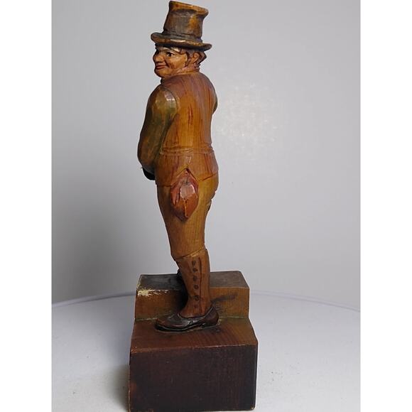 Charles Dickens ANRI Sam Weller Vintage Hand Carved Wood  ANRI Sam Weller Hand-Carved Wood Figurine Gentleman Shoe Shiner Folk Art 5\